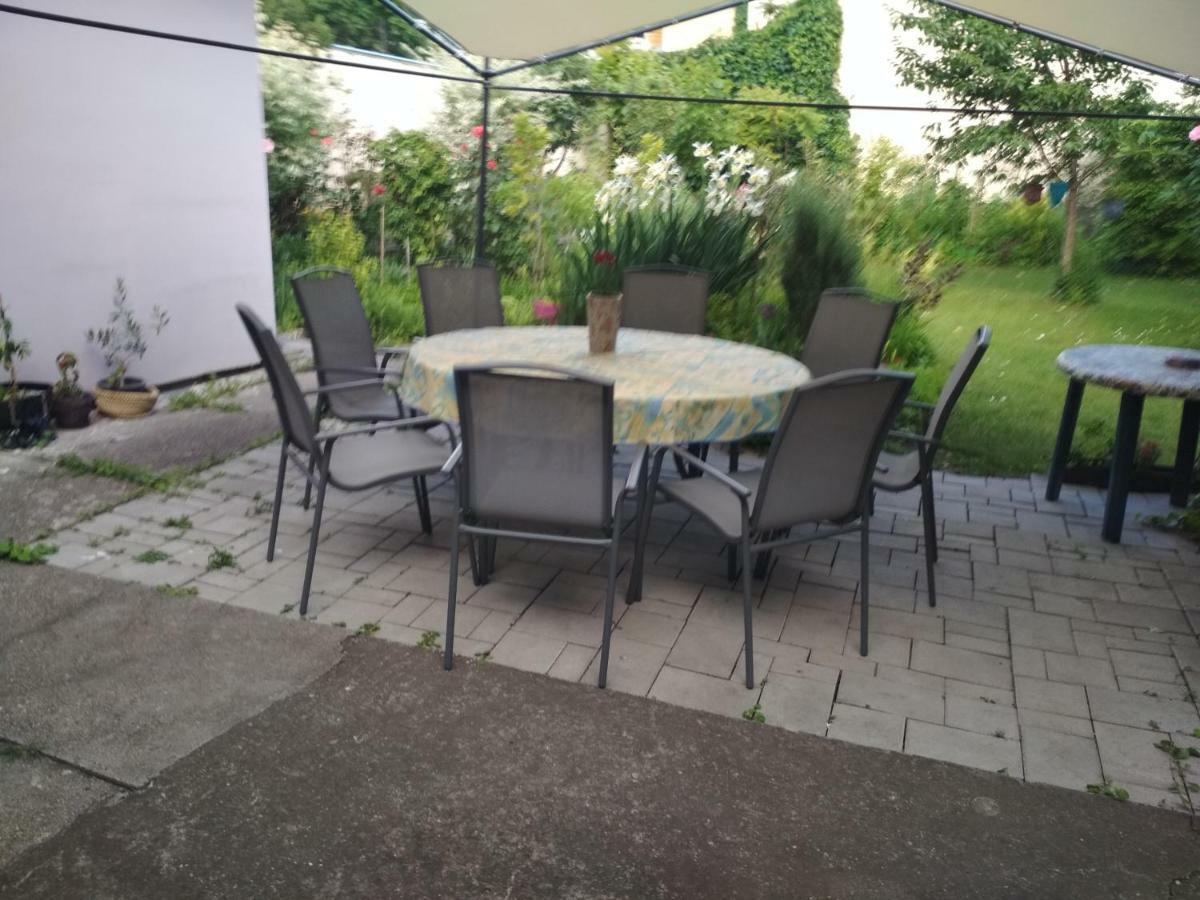 Apartman Lux Сегед Экстерьер фото